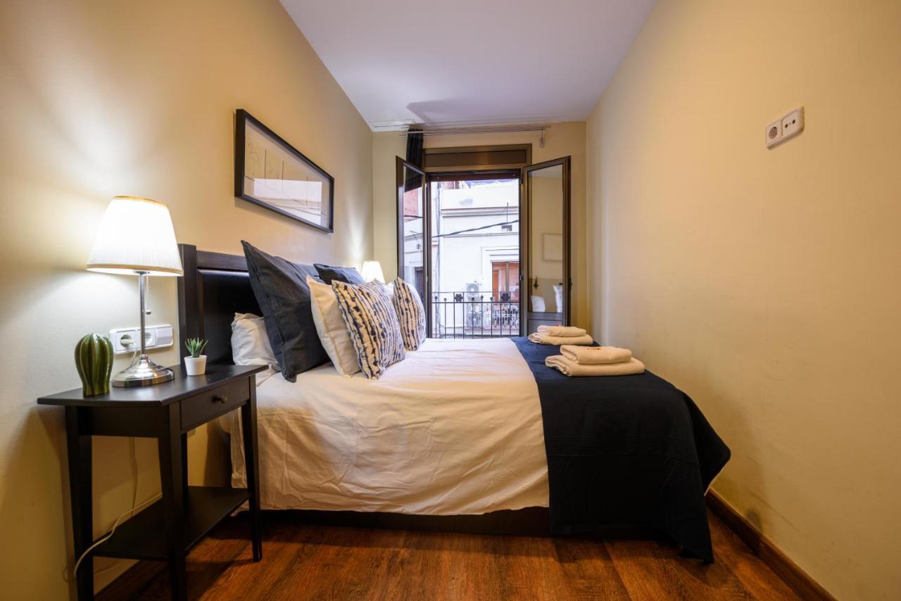 Ramblasrentals Cozy Renovated 2Br With Balcony Lift 20M Rambla - Parking - Wifi Barcelona Exteriér fotografie