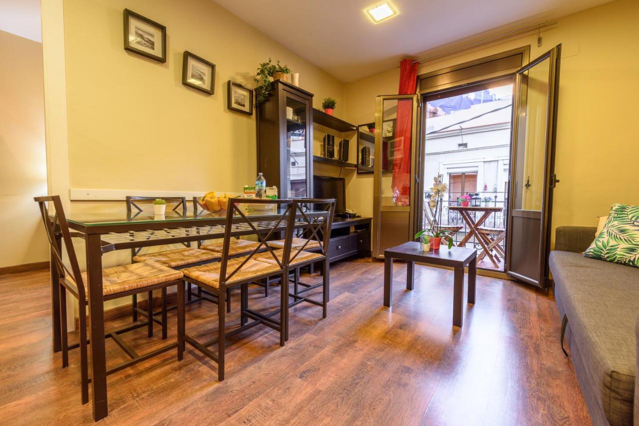 Ramblasrentals Cozy Renovated 2Br With Balcony Lift 20M Rambla - Parking - Wifi Barcelona Exteriér fotografie