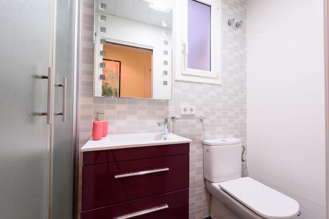 Ramblasrentals Cozy Renovated 2Br With Balcony Lift 20M Rambla - Parking - Wifi Barcelona Exteriér fotografie